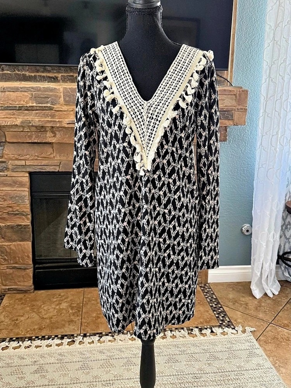 Sage Black & White Geometric Mini Dress size S Like New